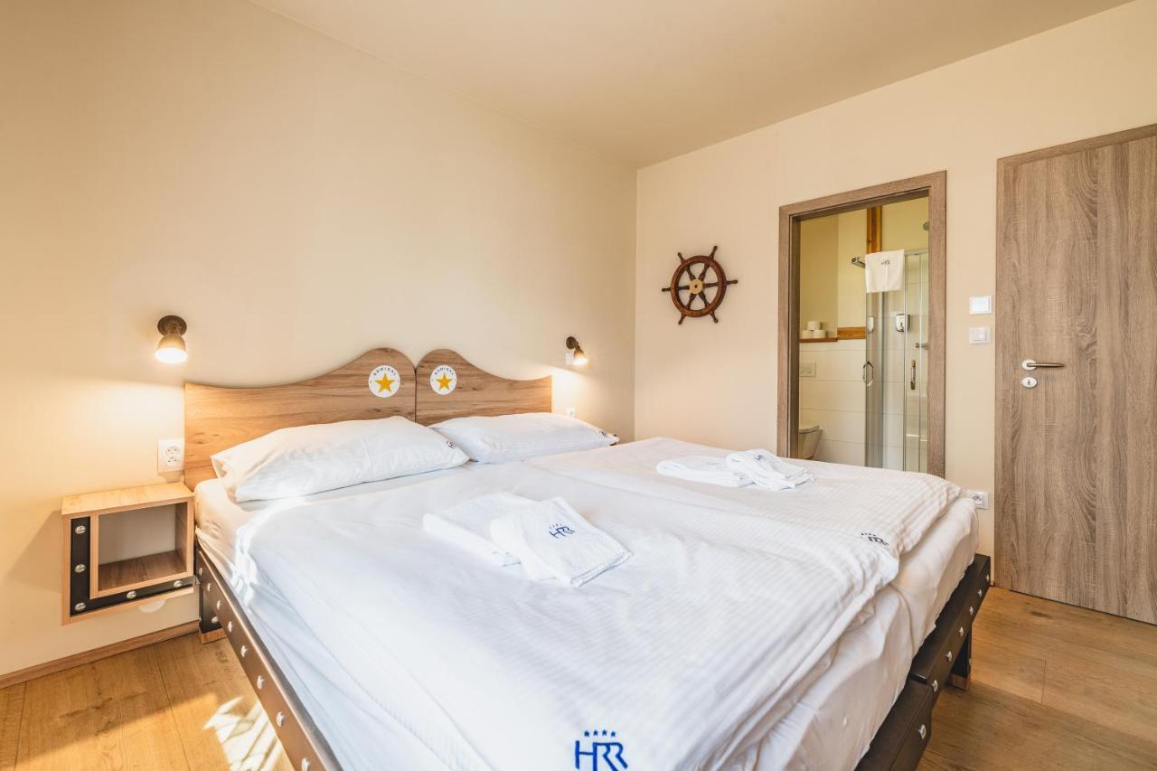 Hotel Resort Relax Dolni Vltavice Bagian luar foto